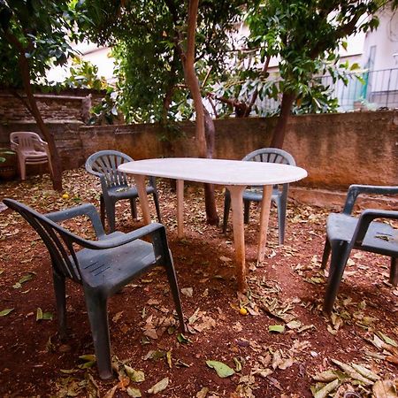 Birbili Youth Guest House Афіни Екстер'єр фото